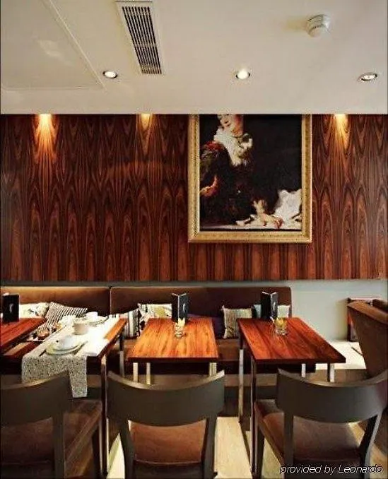 ****  Hotel Le Placide Saint-Germain Des Pres Paris France