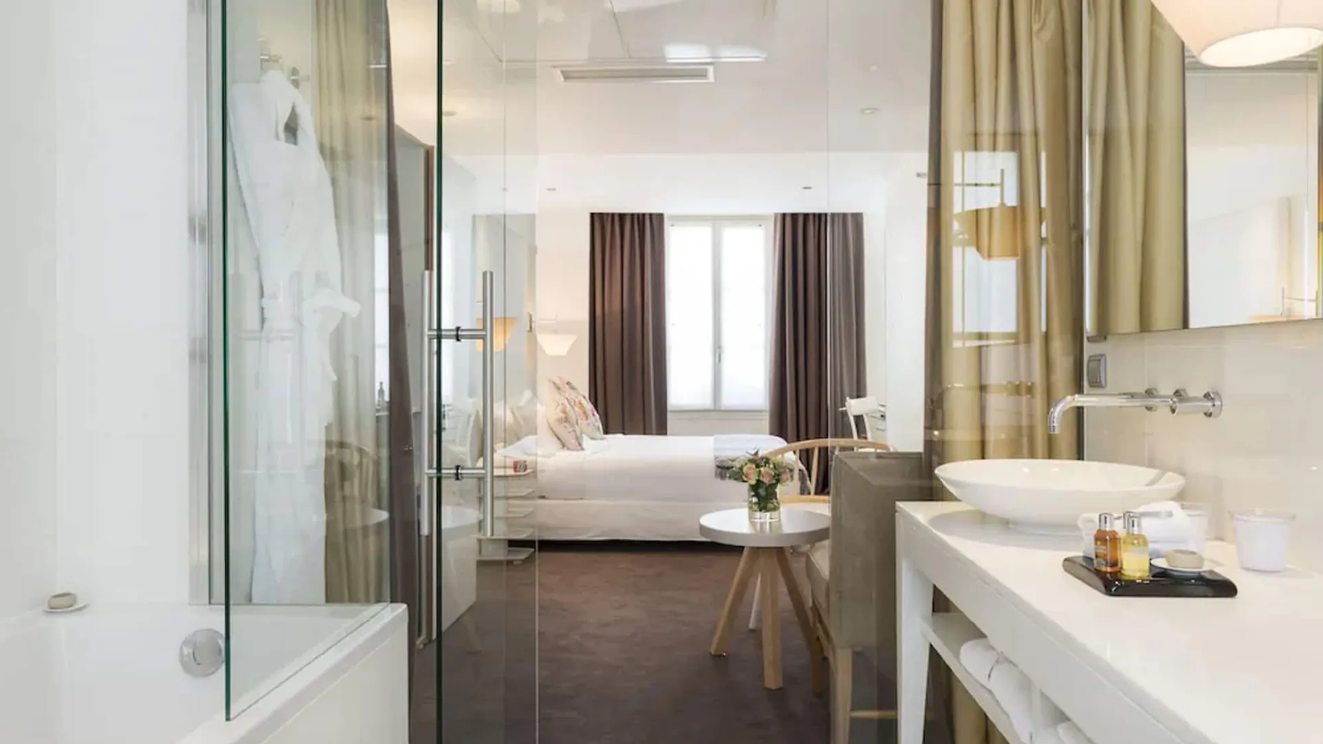 Hotel Le Placide Saint-Germain Des Pres Paris 4*,
